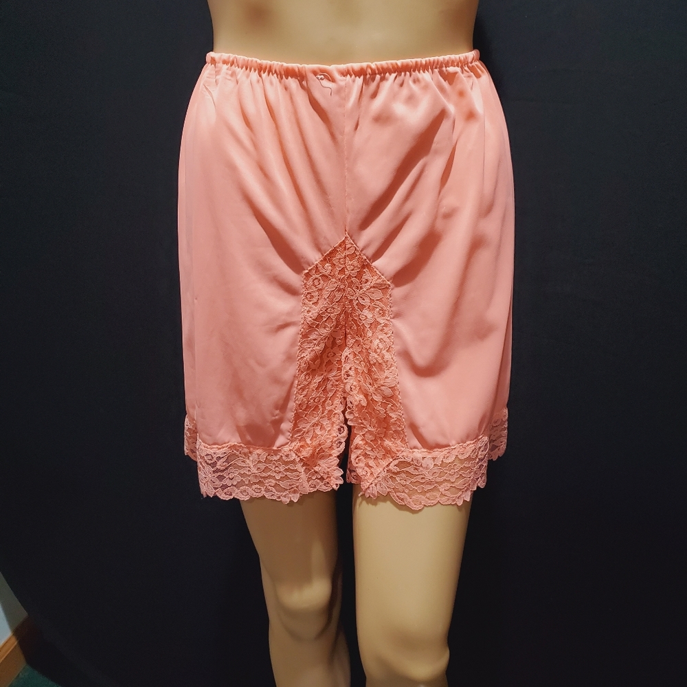 Vtg Monsanto Wear Dated C Melon Shorts Slip Sz M